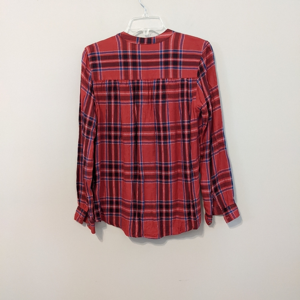 Kensie Plaid Button Down Shirt - Picture 3 of 4